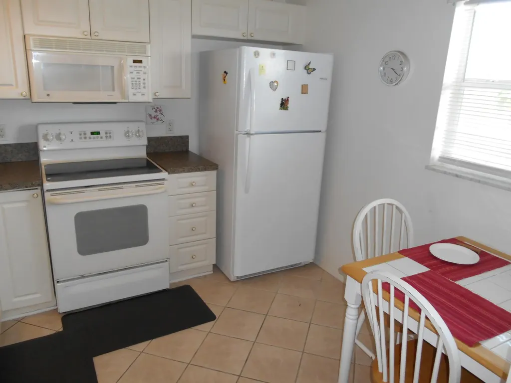 2615 NE 1st Court Boynton Beach FL 33435