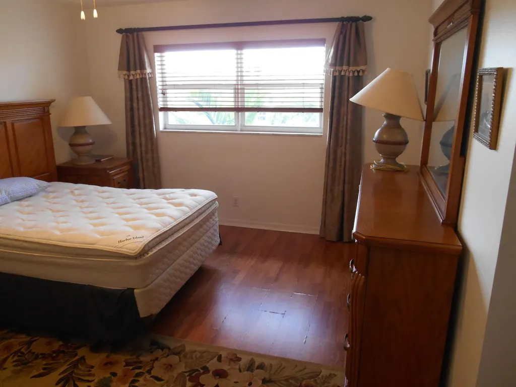 2615 NE 1st Court Boynton Beach FL 33435