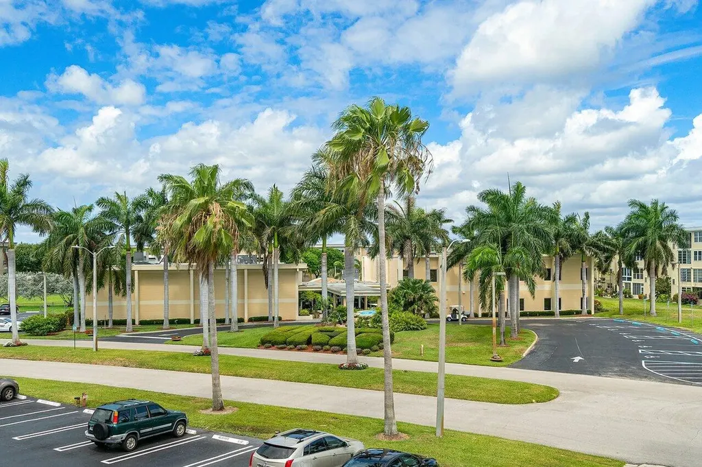 2615 NE 1st Court Boynton Beach FL 33435