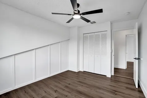 8865 Lake Park Circle S Davie FL 33328