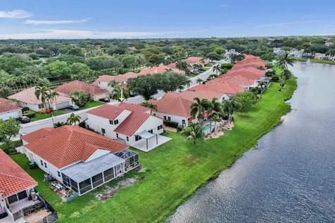 8865 Lake Park Circle S Davie FL 33328