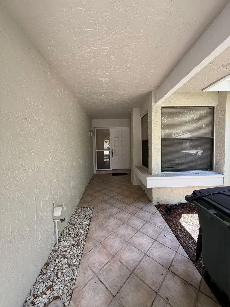 6125 Via Laguna Lane Boca Raton FL 33433