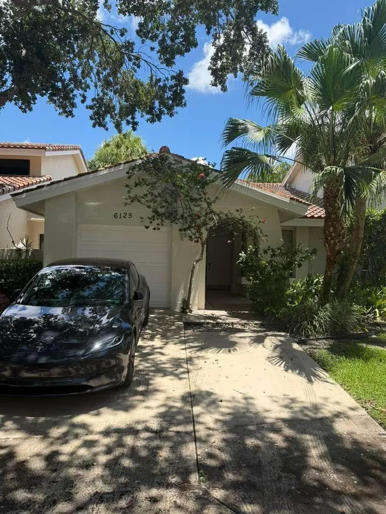 6125 Via Laguna Lane Boca Raton FL 33433