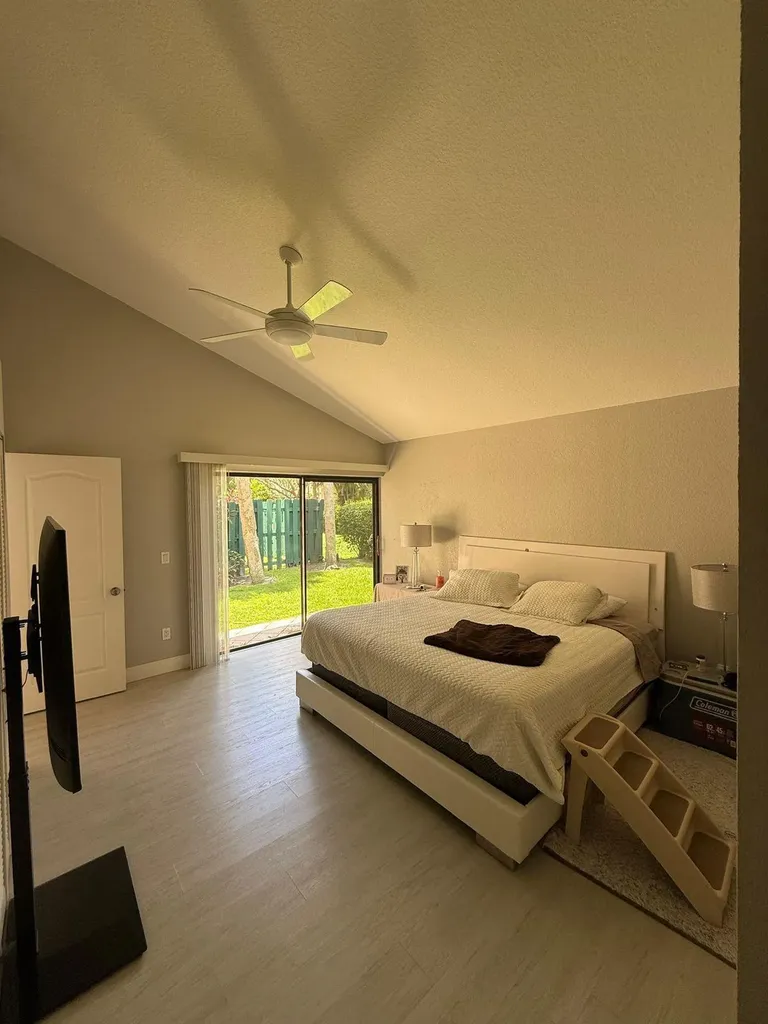 6125 Via Laguna Lane Boca Raton FL 33433