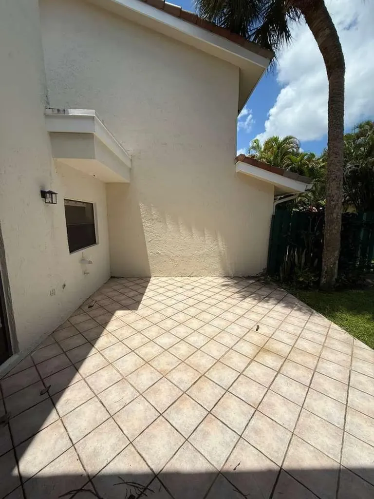 6125 Via Laguna Lane Boca Raton FL 33433