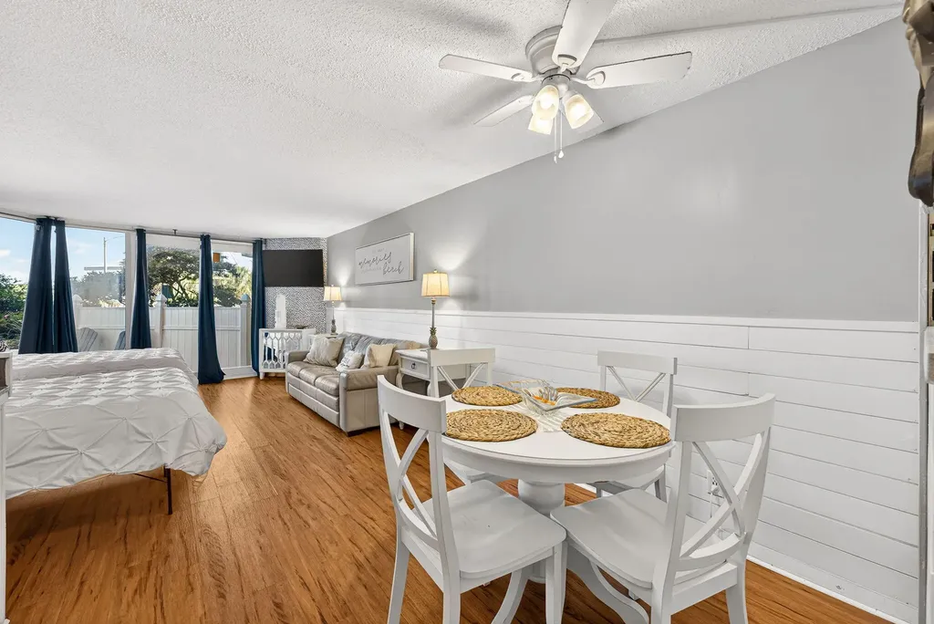 8817 S Thomas Drive Panama City FL 32408