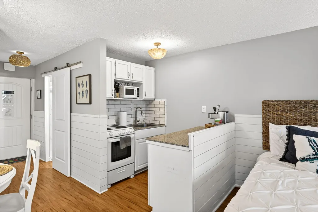 8817 S Thomas Drive Panama City FL 32408
