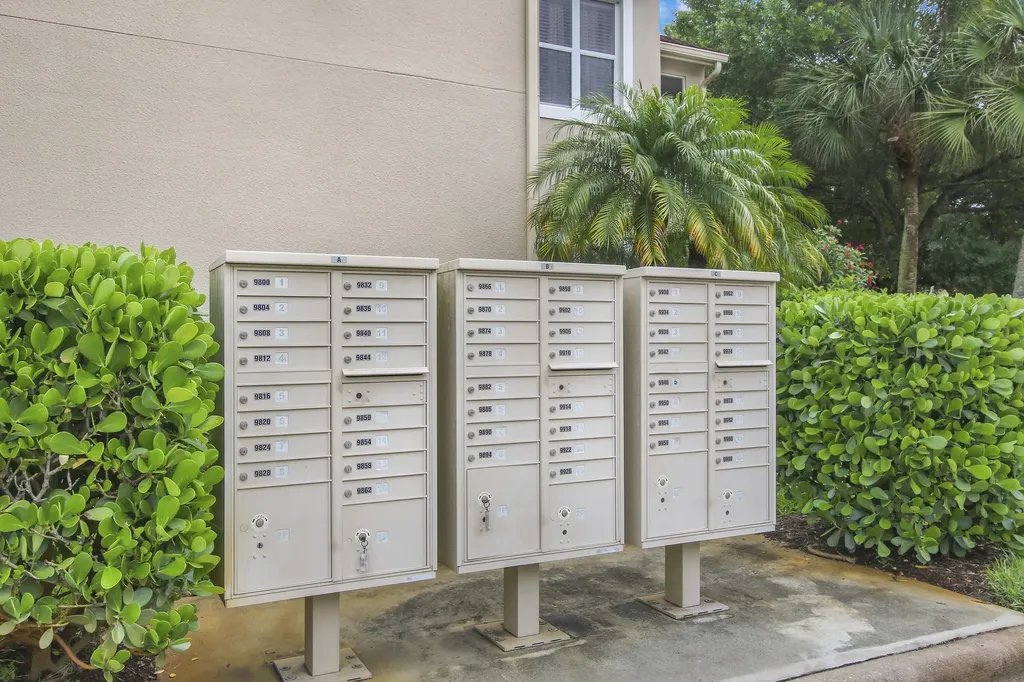 9800B Perfect Drive Port St Lucie FL 34986