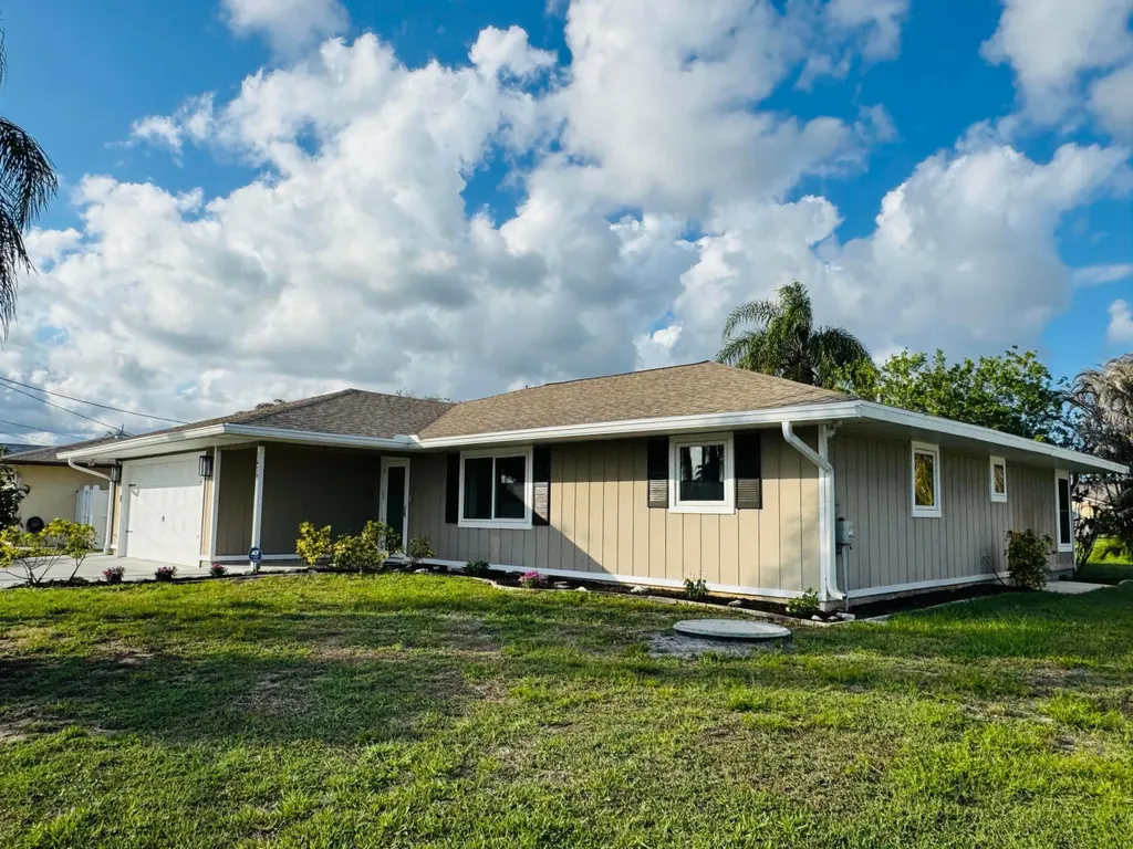1479 SE Pitcher Road Port St Lucie FL 34952