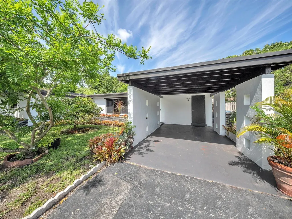 721 SW 38th Avenue Fort Lauderdale FL 33312