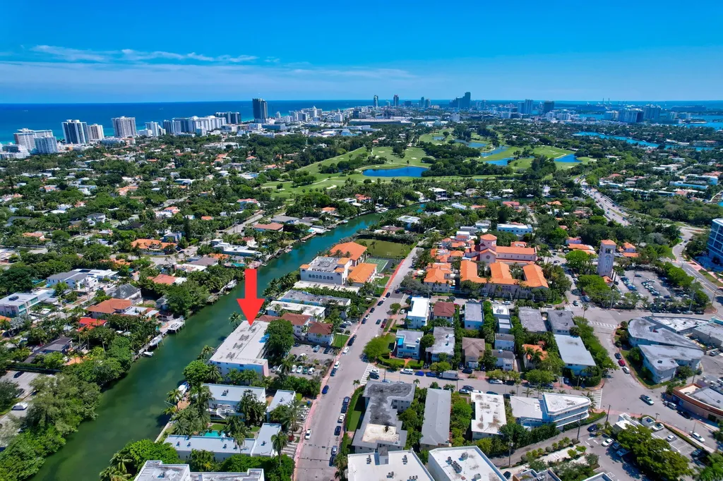 4011 N Meridian Avenue Miami Beach FL 33140