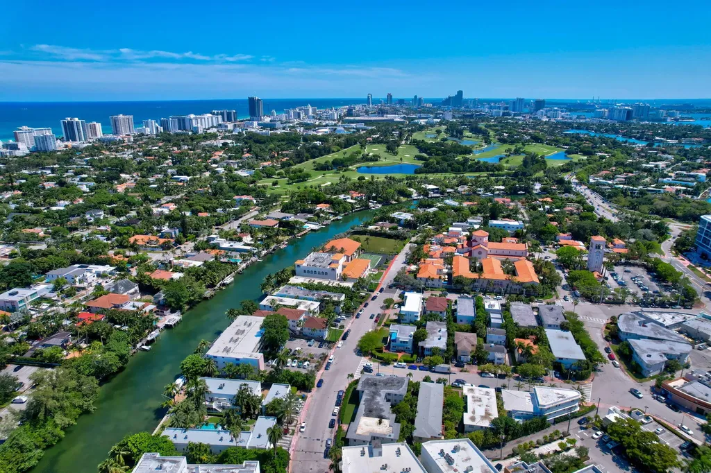 4011 N Meridian Avenue Miami Beach FL 33140