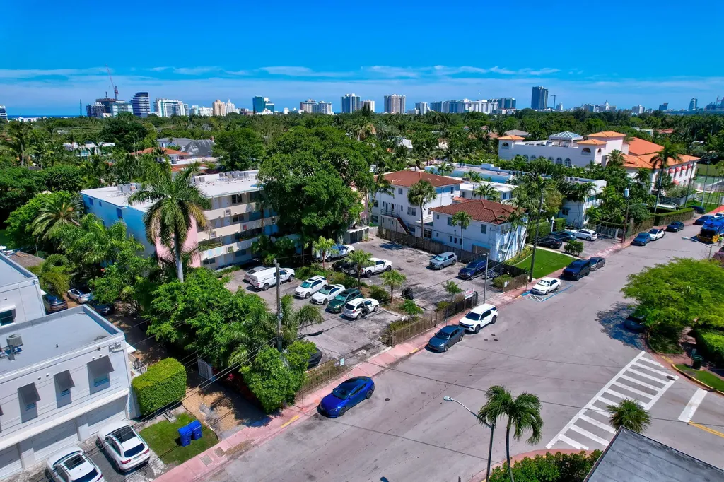 4011 N Meridian Avenue Miami Beach FL 33140