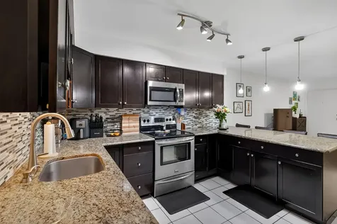 4011 N Meridian Avenue Miami Beach FL 33140