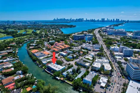 4011 N Meridian Avenue Miami Beach FL 33140