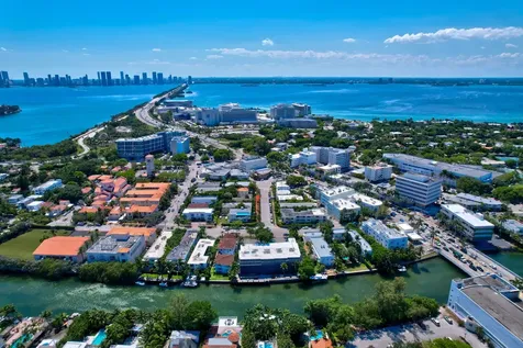 4011 N Meridian Avenue Miami Beach FL 33140