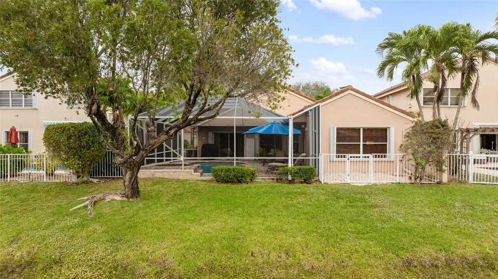 6660 NW 75th Place Parkland FL 33067