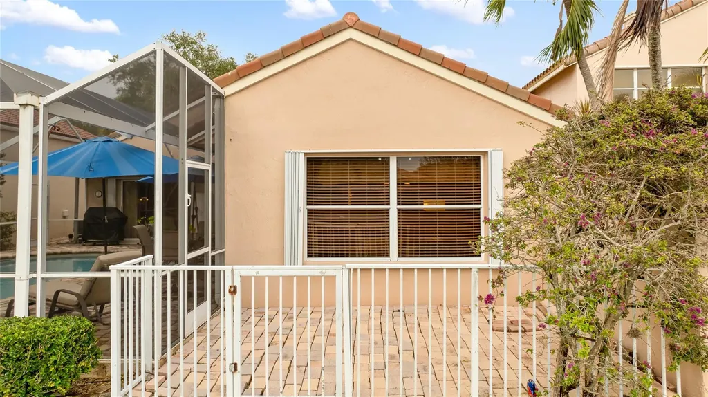 6660 NW 75th Place Parkland FL 33067