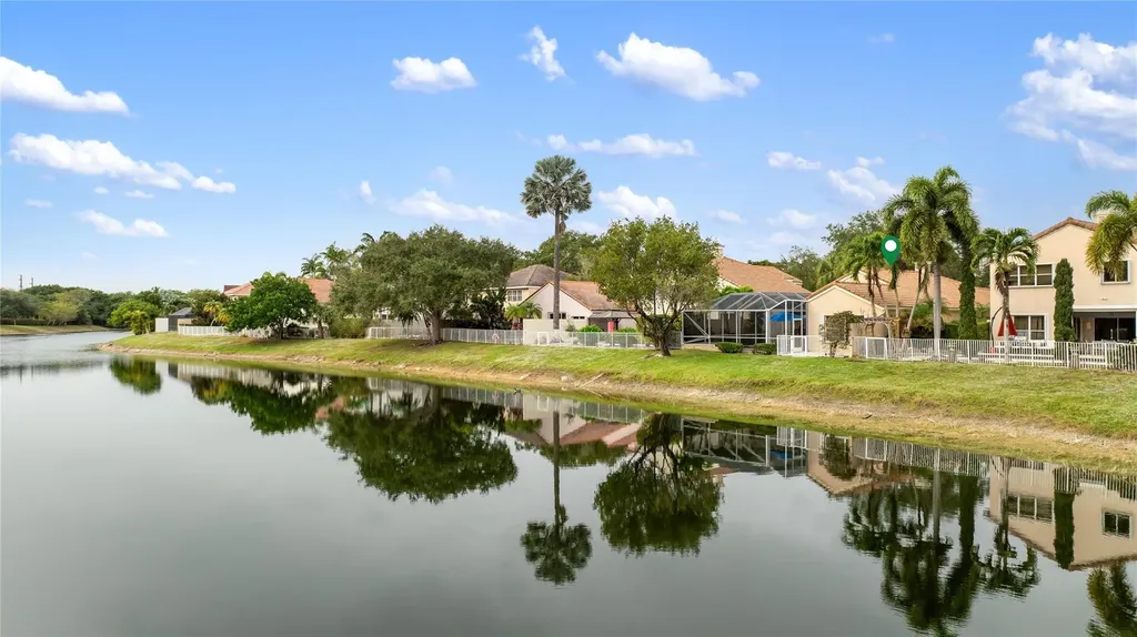 6660 NW 75th Place Parkland FL 33067