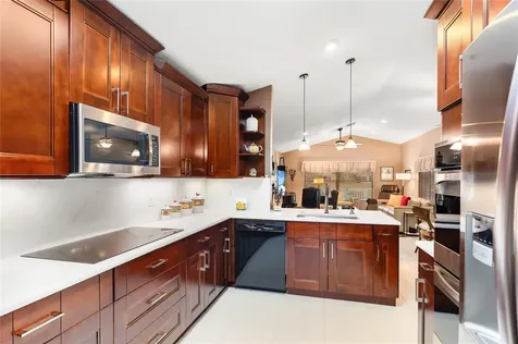 6660 NW 75th Place Parkland FL 33067