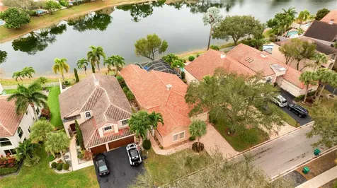 6660 NW 75th Place Parkland FL 33067