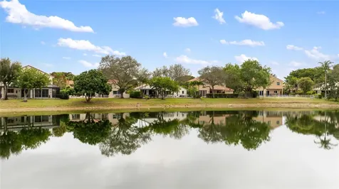 6660 NW 75th Place Parkland FL 33067