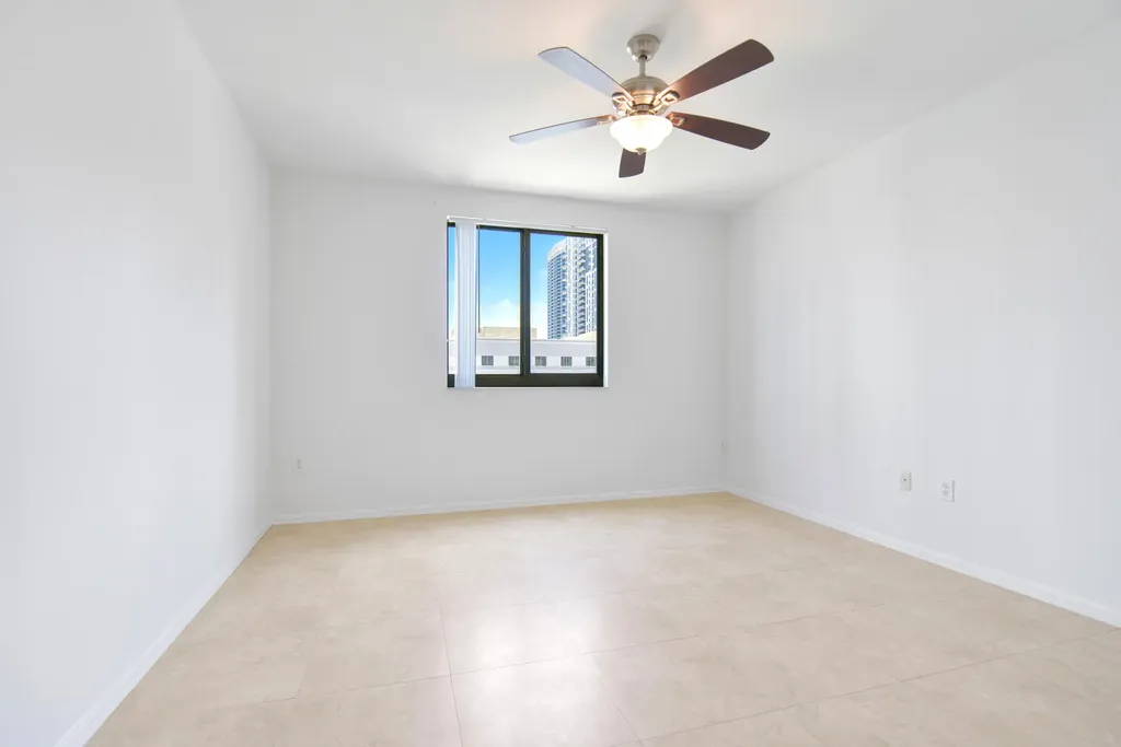 100 N Federal Highway Fort Lauderdale FL 33301