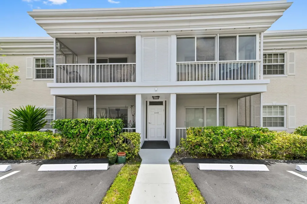 6309 Bay Club Drive Fort Lauderdale FL 33308