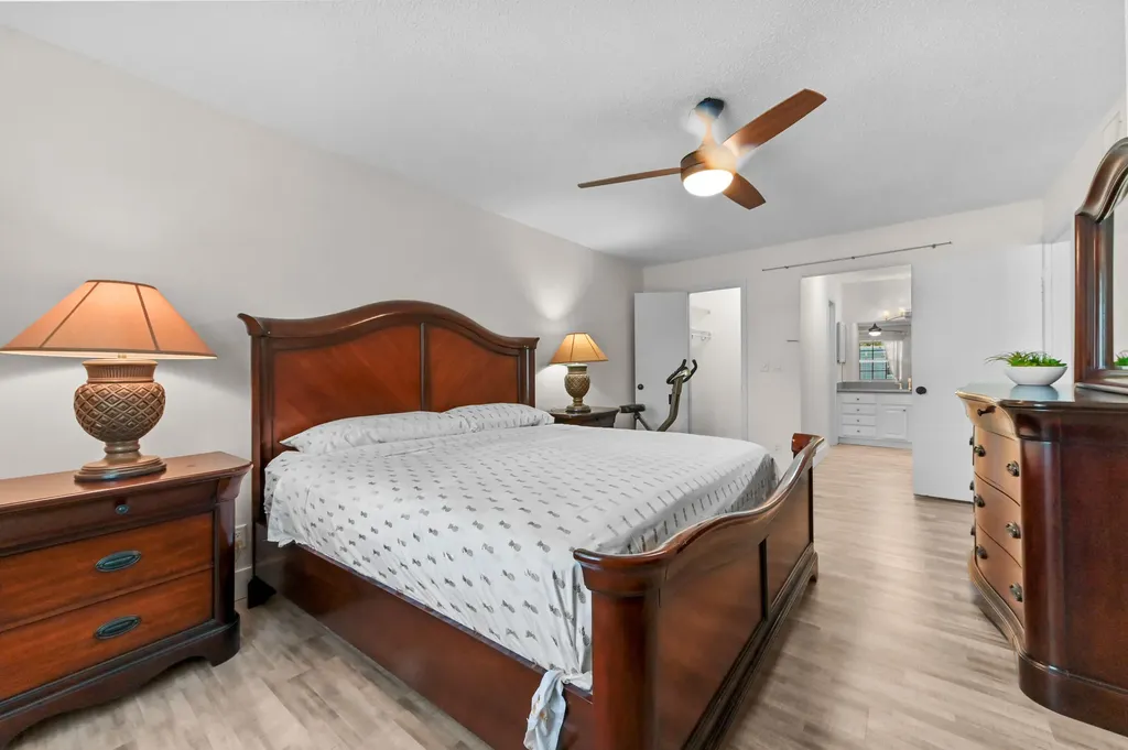 6309 Bay Club Drive Fort Lauderdale FL 33308