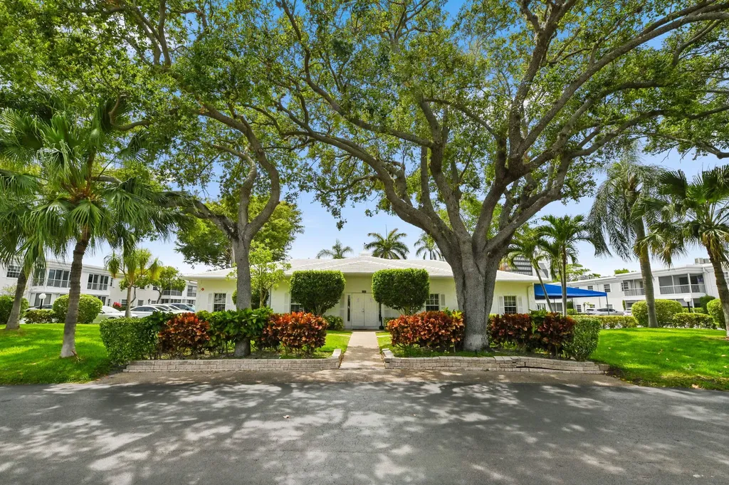 6309 Bay Club Drive Fort Lauderdale FL 33308