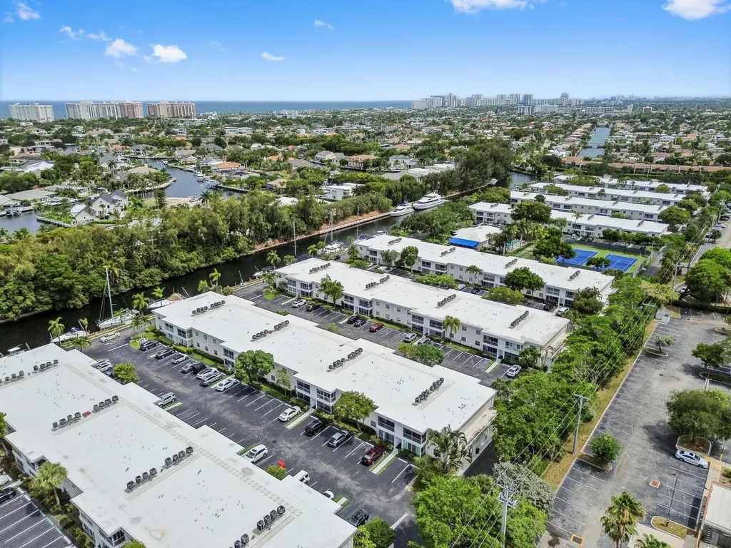 6309 Bay Club Drive Fort Lauderdale FL 33308