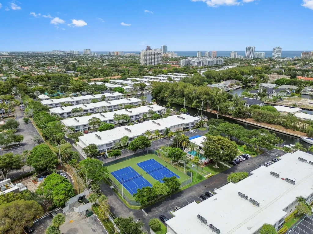 6309 Bay Club Drive Fort Lauderdale FL 33308