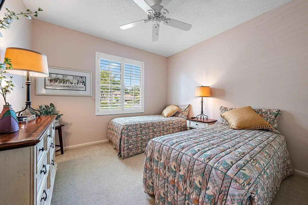 240 Eagleton Estate Boulevard Palm Beach Gardens FL 33418