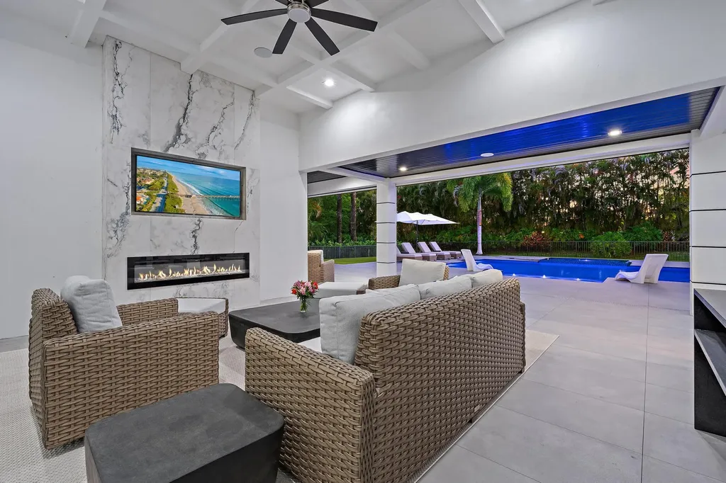 6087 Wildcat Run West Palm Beach FL 33412