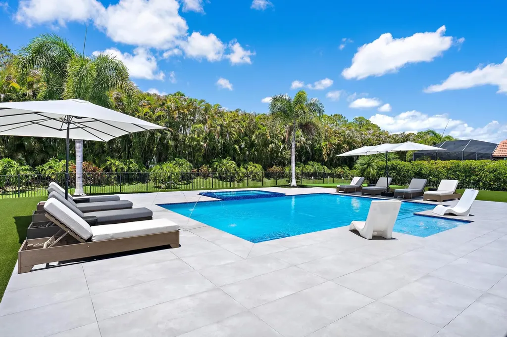 6087 Wildcat Run West Palm Beach FL 33412