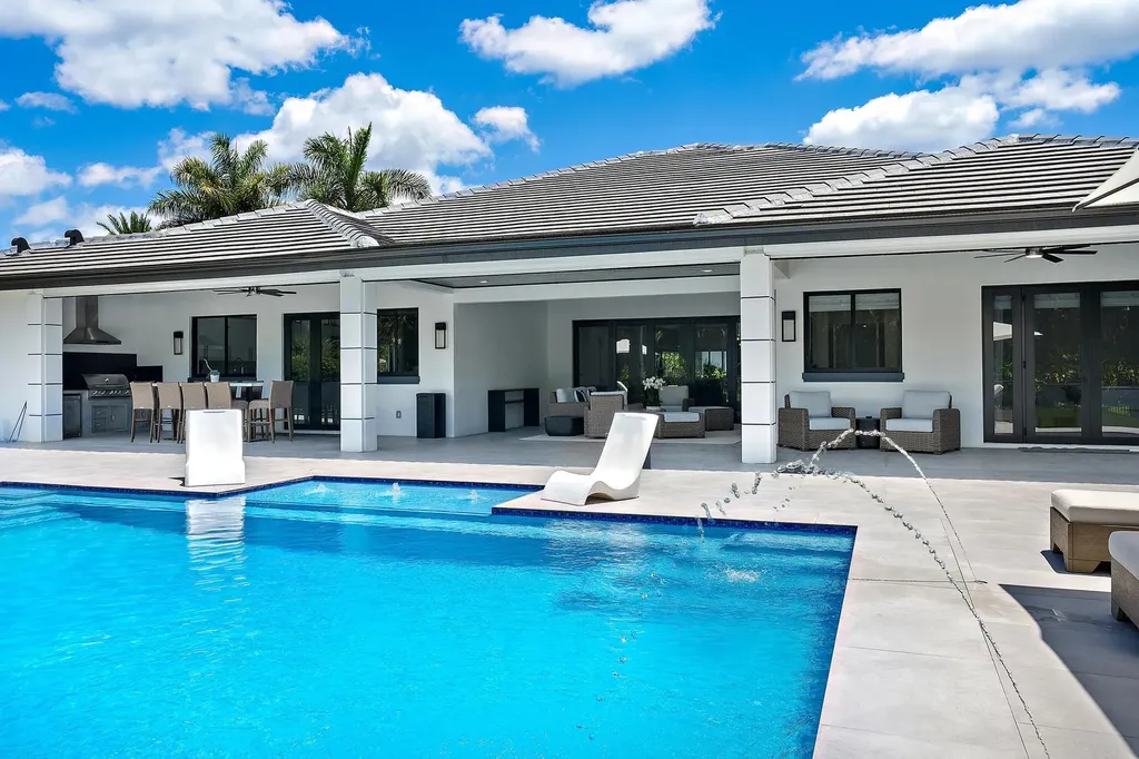 6087 Wildcat Run West Palm Beach FL 33412
