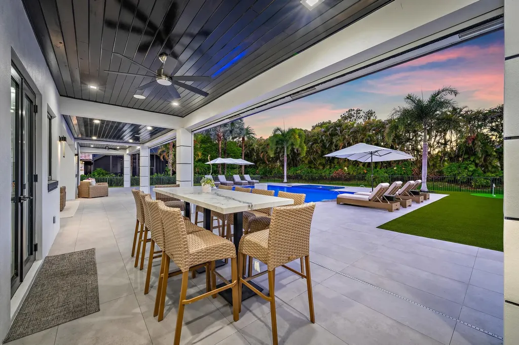 6087 Wildcat Run West Palm Beach FL 33412
