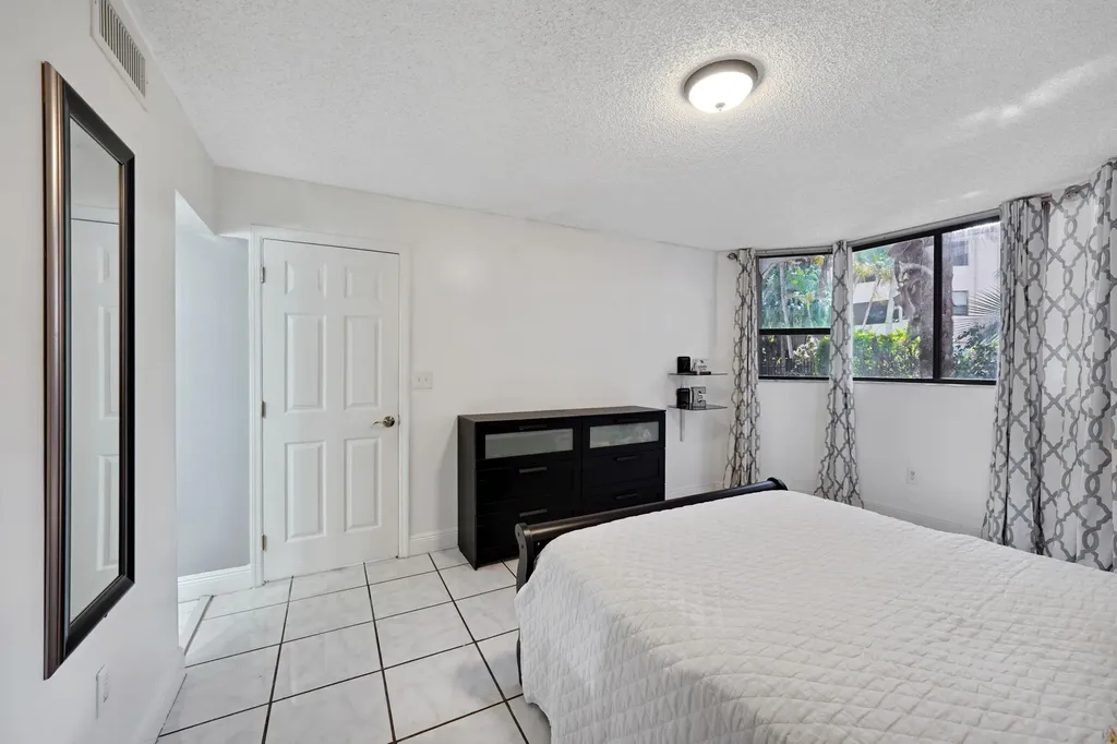 7451 NW 16th Street Plantation FL 33313