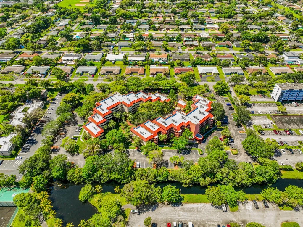 7451 NW 16th Street Plantation FL 33313