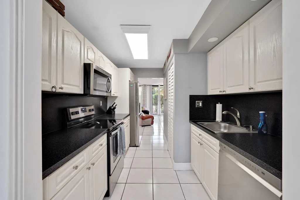 7451 NW 16th Street Plantation FL 33313