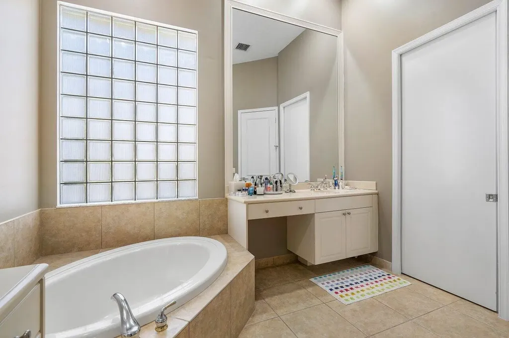233 Porto Vecchio Way Palm Beach Gardens FL 33418