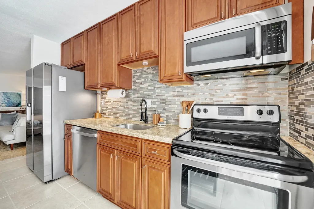 510 NE 17th Avenue Fort Lauderdale FL 33301