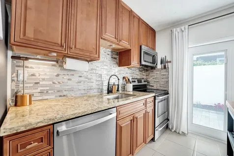 510 NE 17th Avenue Fort Lauderdale FL 33301