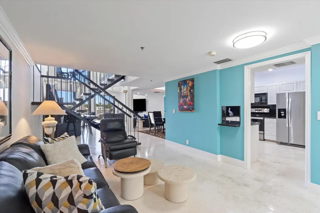 1035 S Federal Highway Delray Beach FL 33483