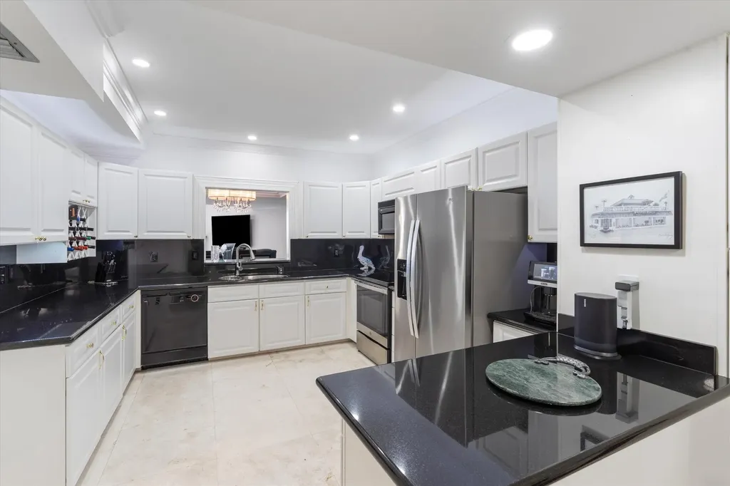 1035 S Federal Highway Delray Beach FL 33483