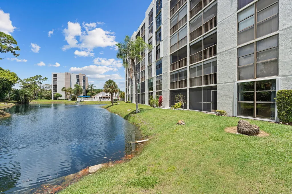 6562 Boca Del Mar Drive Boca Raton FL 33433