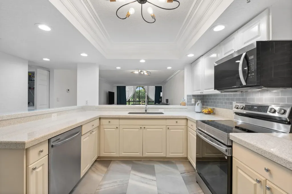 6562 Boca Del Mar Drive Boca Raton FL 33433