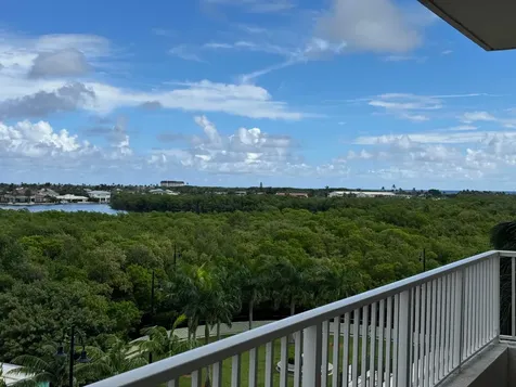 700 E Boynton Beach Boulevard Boynton Beach FL 33435