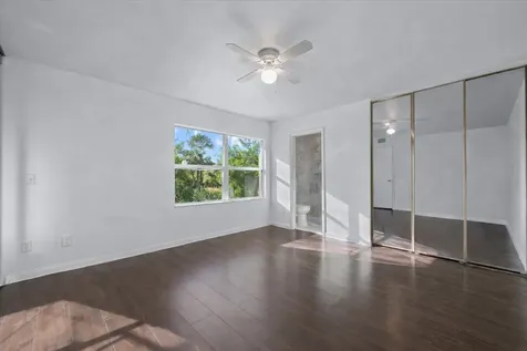 1945 Stratford Way West Palm Beach FL 33409