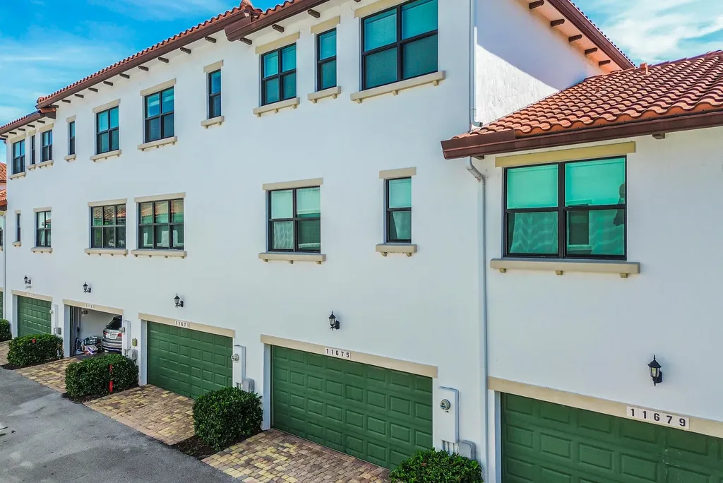 11675 SW 13th Court Pembroke Pines FL 33025